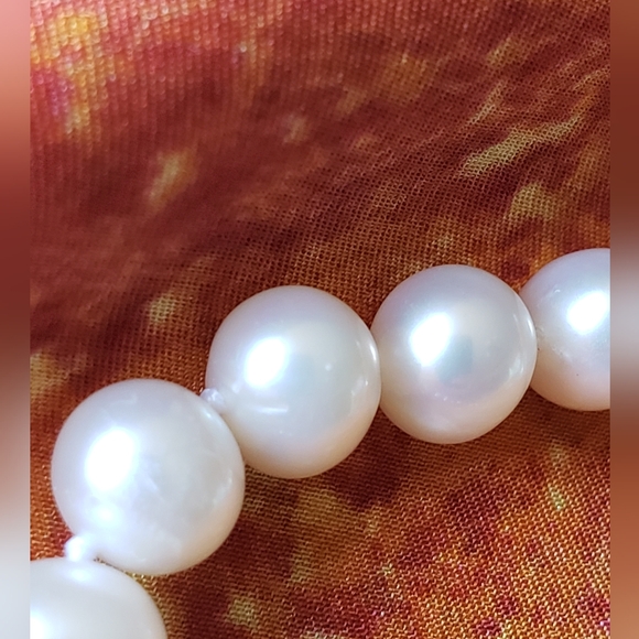 Pearl Bracelet Gradient Colour. - Picture 5 of 7